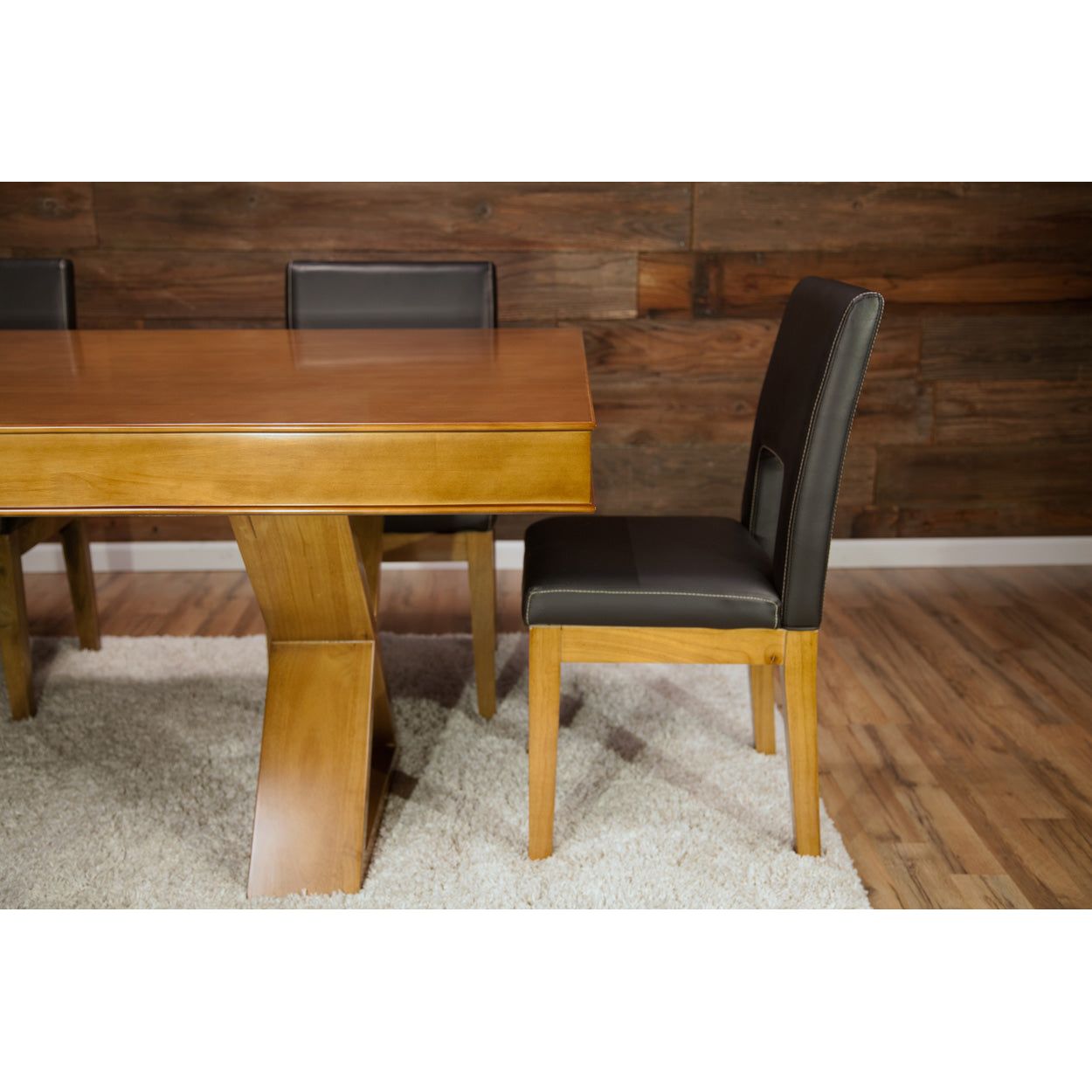 BBO Helmsley Poker Chair