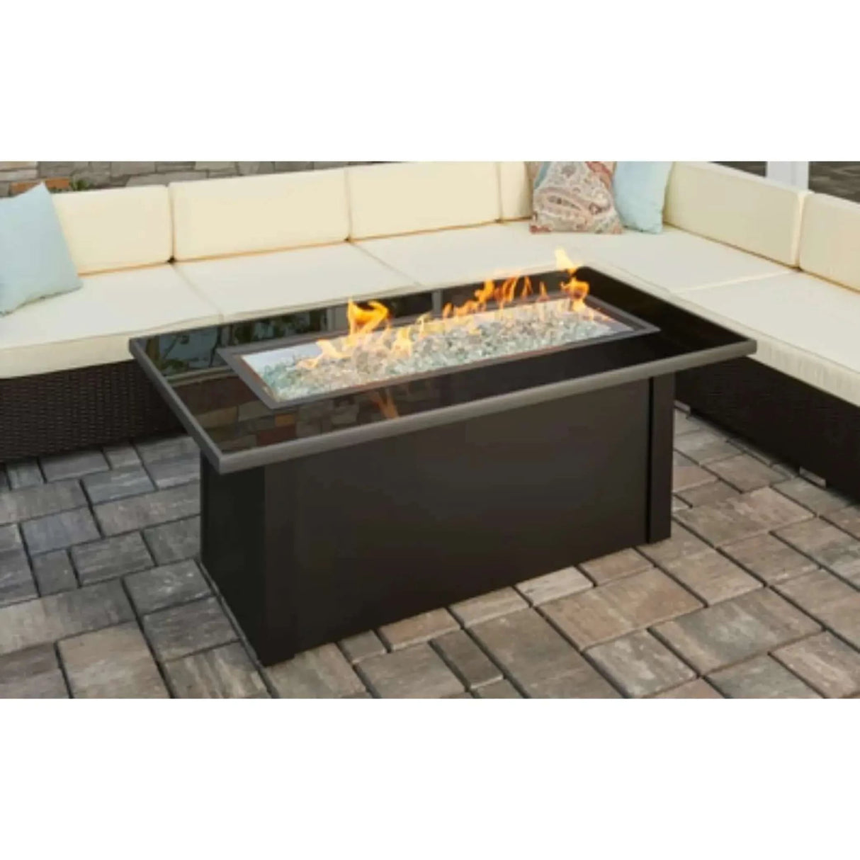 Outdoor Greatroom Monte Carlo Fire Table