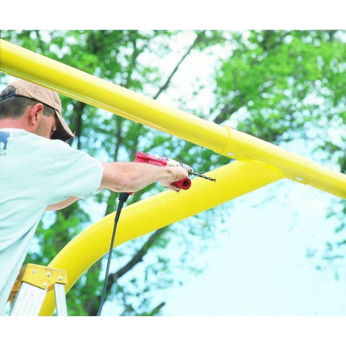 Bison 5-9/16″ Gooseneck College Football Goalposts (Pair)