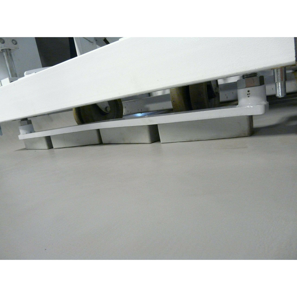 Bison T-REX Americana Manual Portable Basketball Hoop BA898AGM