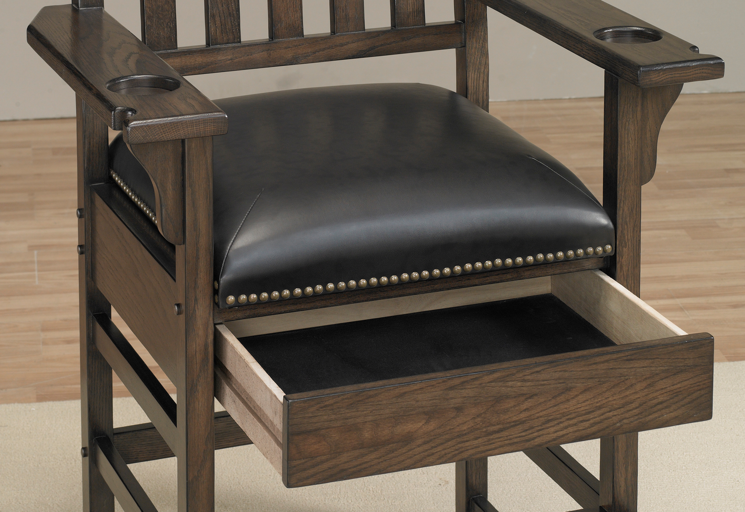 American Heritage Billiards King Chair (Riverbank)