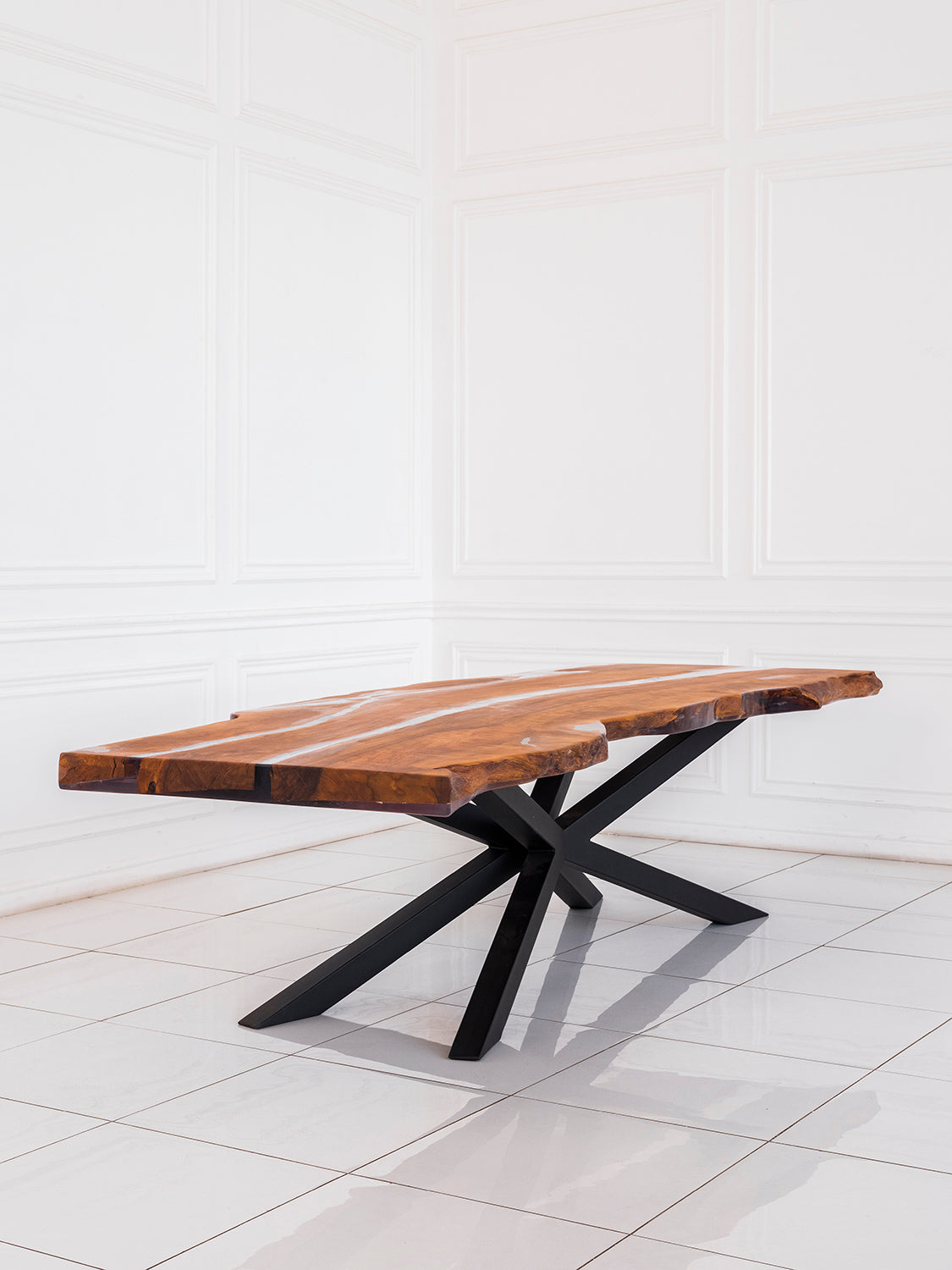 Maxima House Hornbeam Wood Dining Table RESTO filled with Polymer Resin